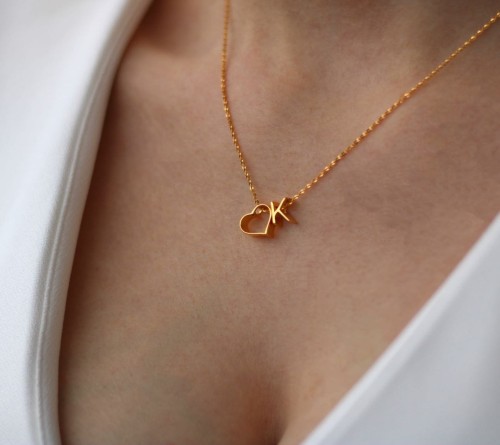 Naszyjnik srebrny pozłacany z literką i sercem