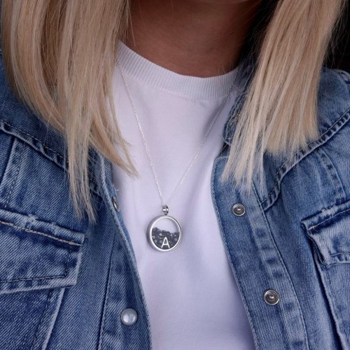 Srebrny sekretnik z czarną cyrkonią personalizowany literką