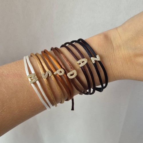 Bransoletki z literkami wszystkie.jpg